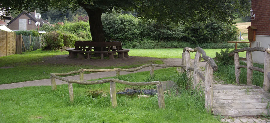 Weg zur Rangerstation am Dorfgemeinschaftshaus Lonau